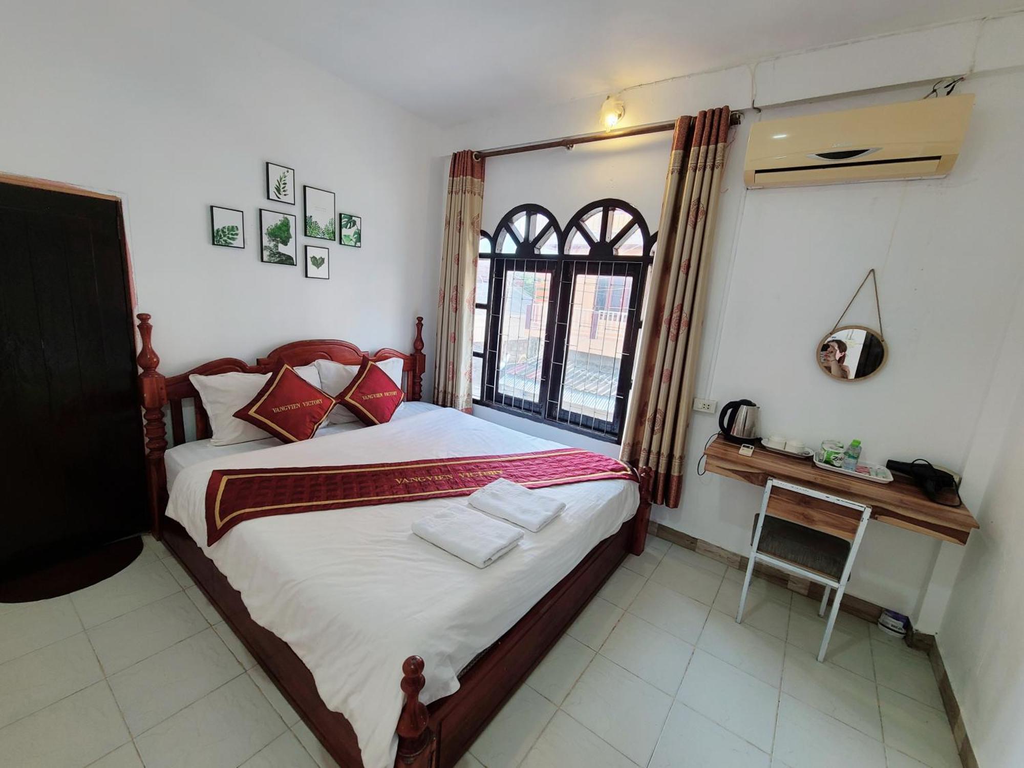 Vang Vieng Victory Guesthouse ภายนอก รูปภาพ