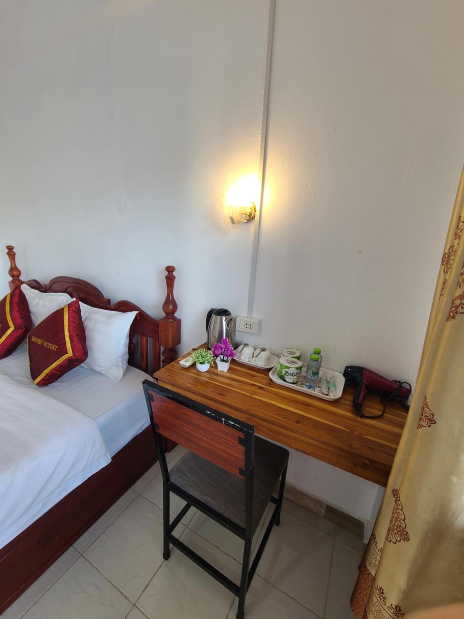 Vang Vieng Victory Guesthouse ภายนอก รูปภาพ